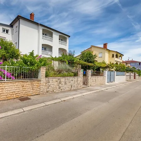 Desiree Apartamento Pula